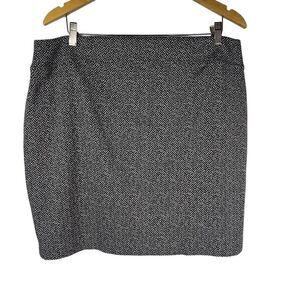 Apt. 9 Black & White Chevron Pencil Skirt Size